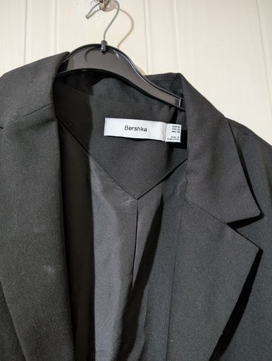 Berksha black blazer