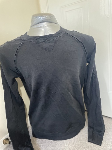 Black sweatshirt