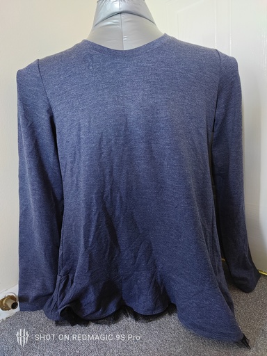 Blue sweatshirt with black net border