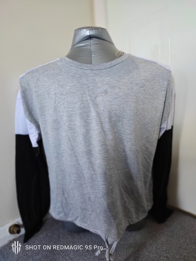 Mixed color sweatshirt