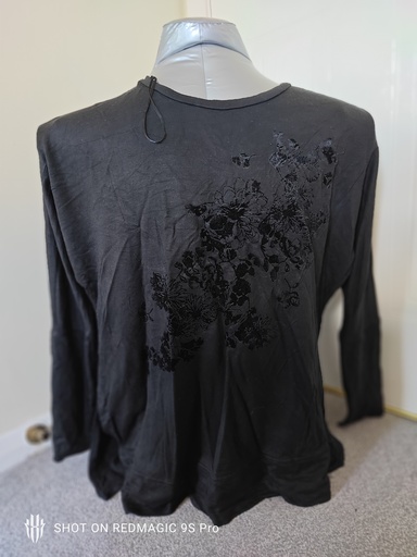 Floral black printed sweatshirt